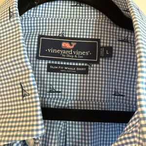 Vineyard Vines Button down Shirt